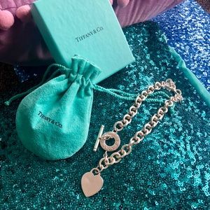 ✨Authentic✨Tiffany & Co. Classic Toggle Necklace